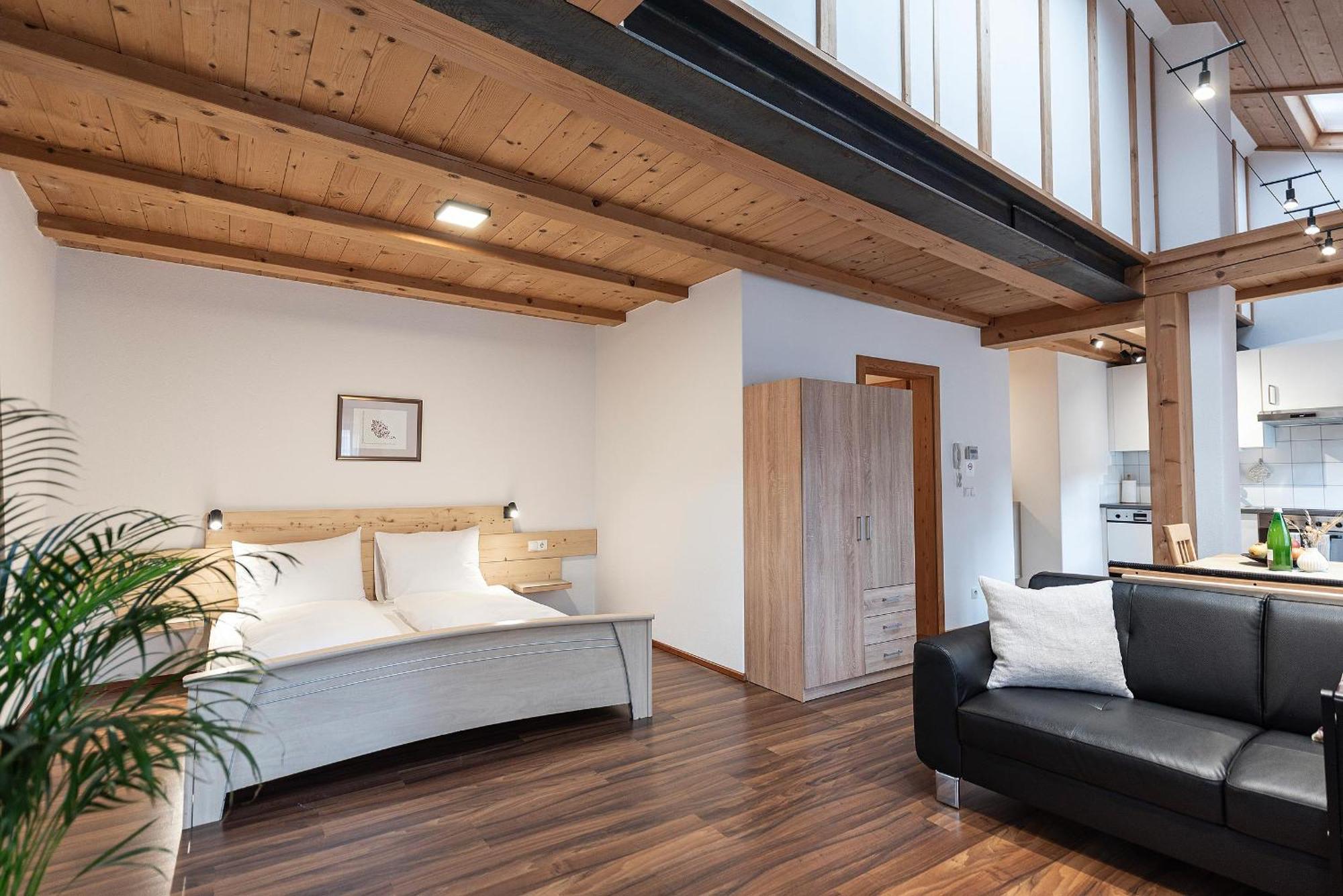 Schrotthof Apartment Велтурно Екстериор снимка