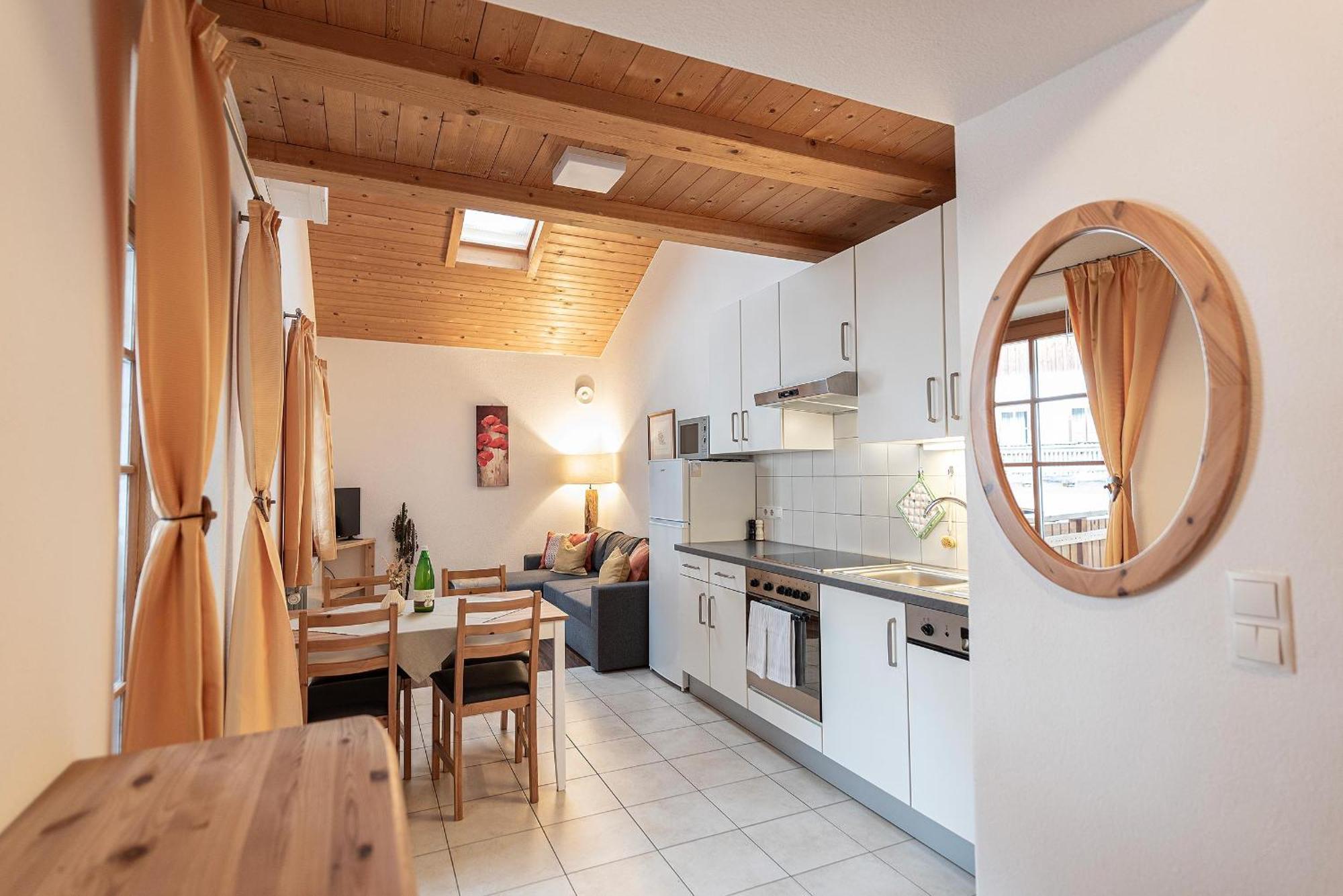 Schrotthof Apartment Велтурно Екстериор снимка
