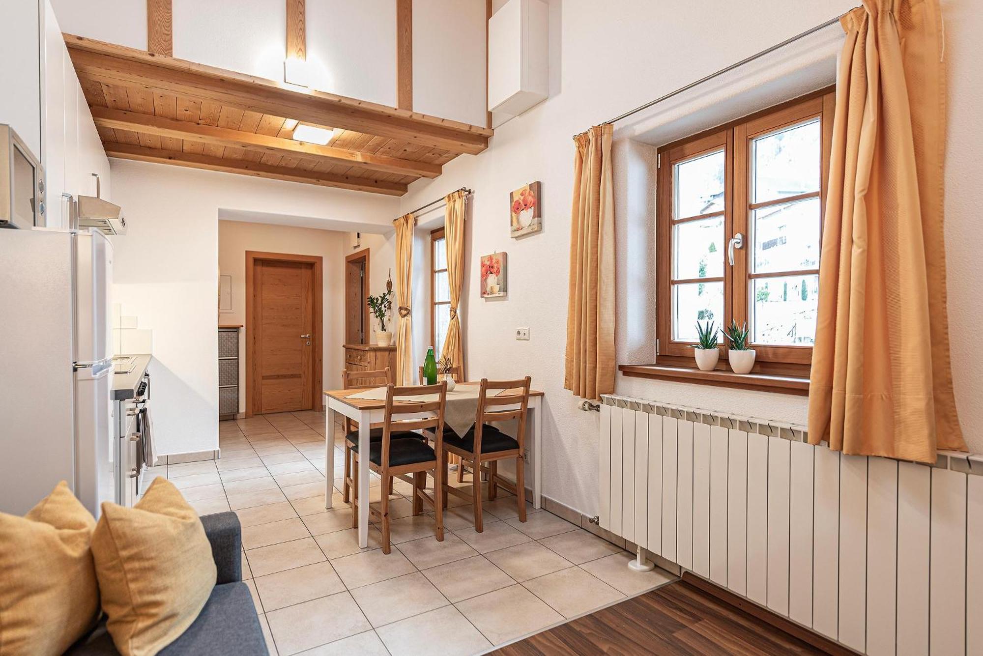 Schrotthof Apartment Велтурно Екстериор снимка