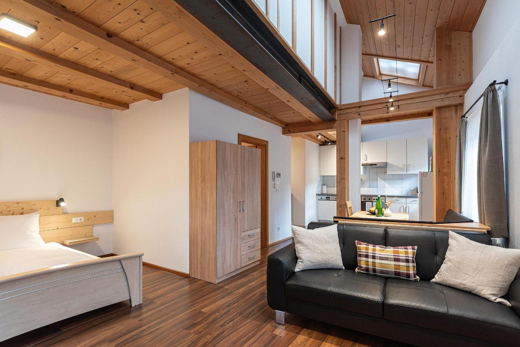 Schrotthof Apartment Велтурно Екстериор снимка