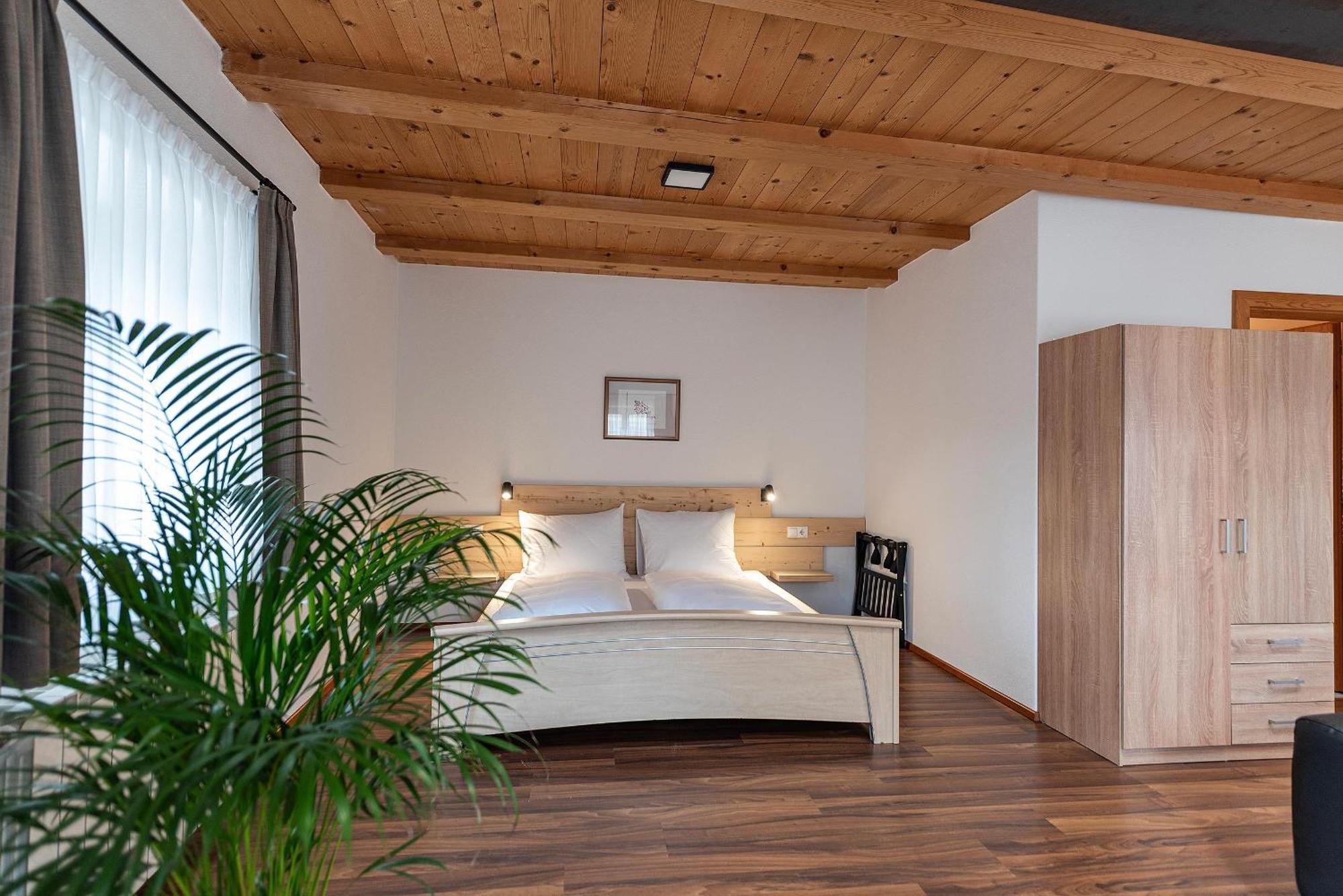 Schrotthof Apartment Велтурно Екстериор снимка