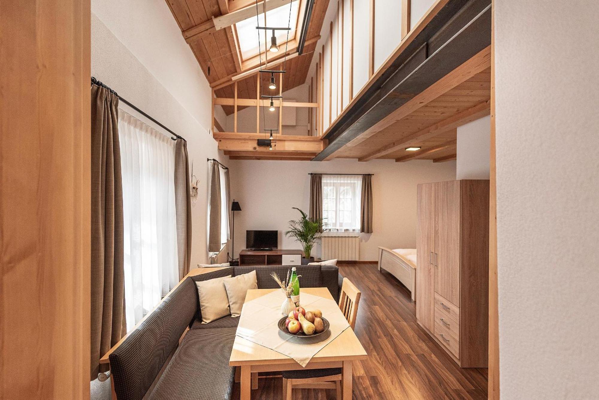Schrotthof Apartment Велтурно Екстериор снимка